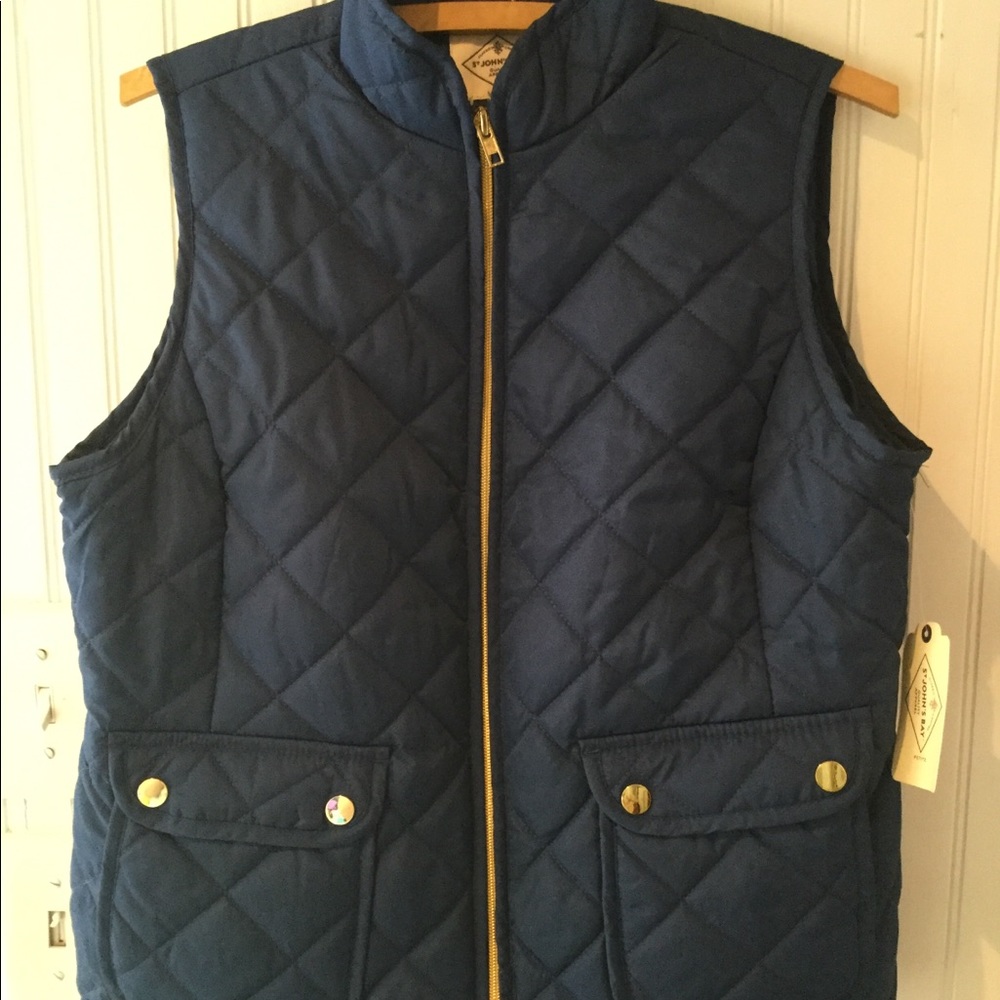 St. John’s Bay Navy Blue Quilted Vest Puffy Medium